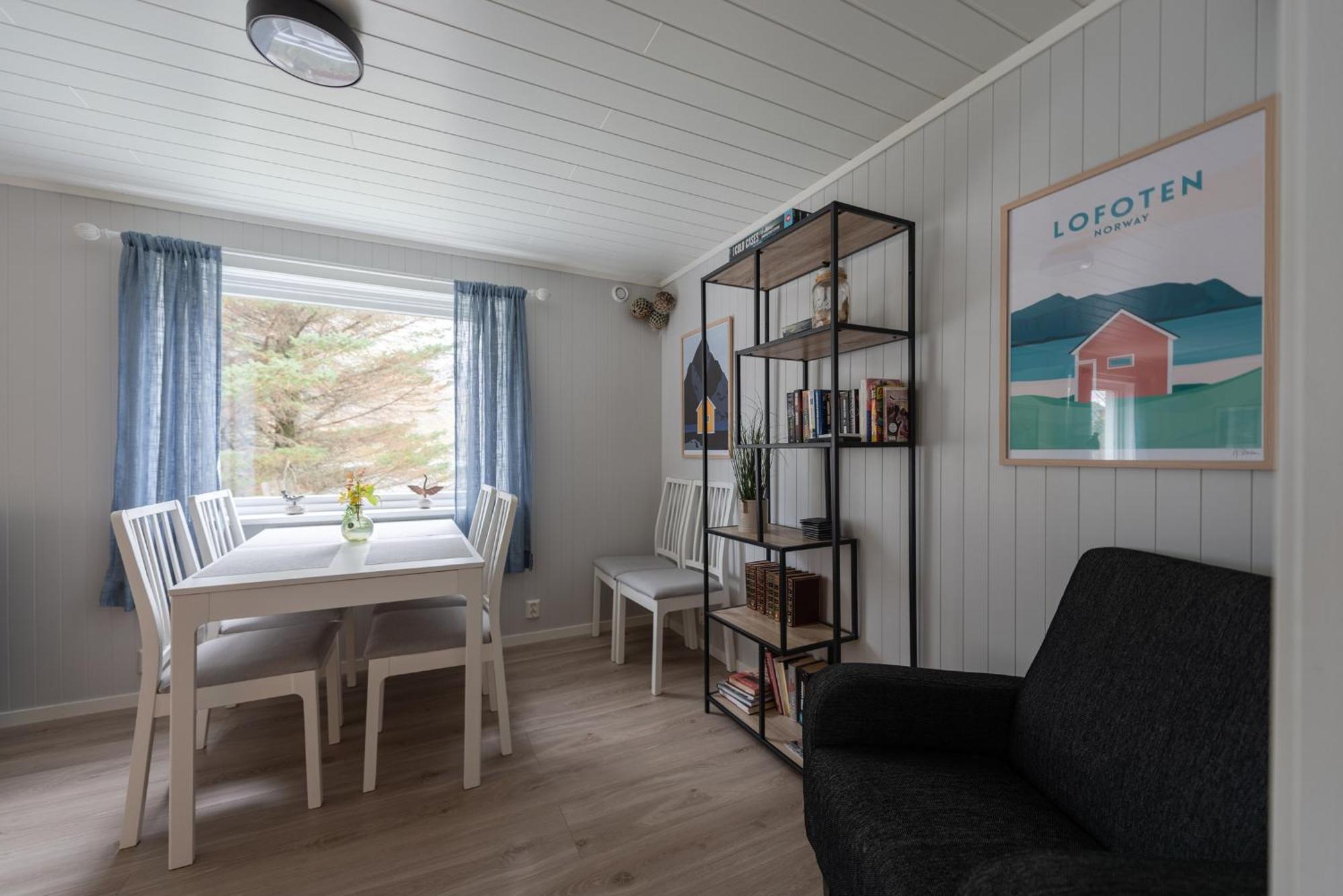 Cozy House By The Fjord In The Heart Of Lofoten ไรเนอ ภายนอก รูปภาพ