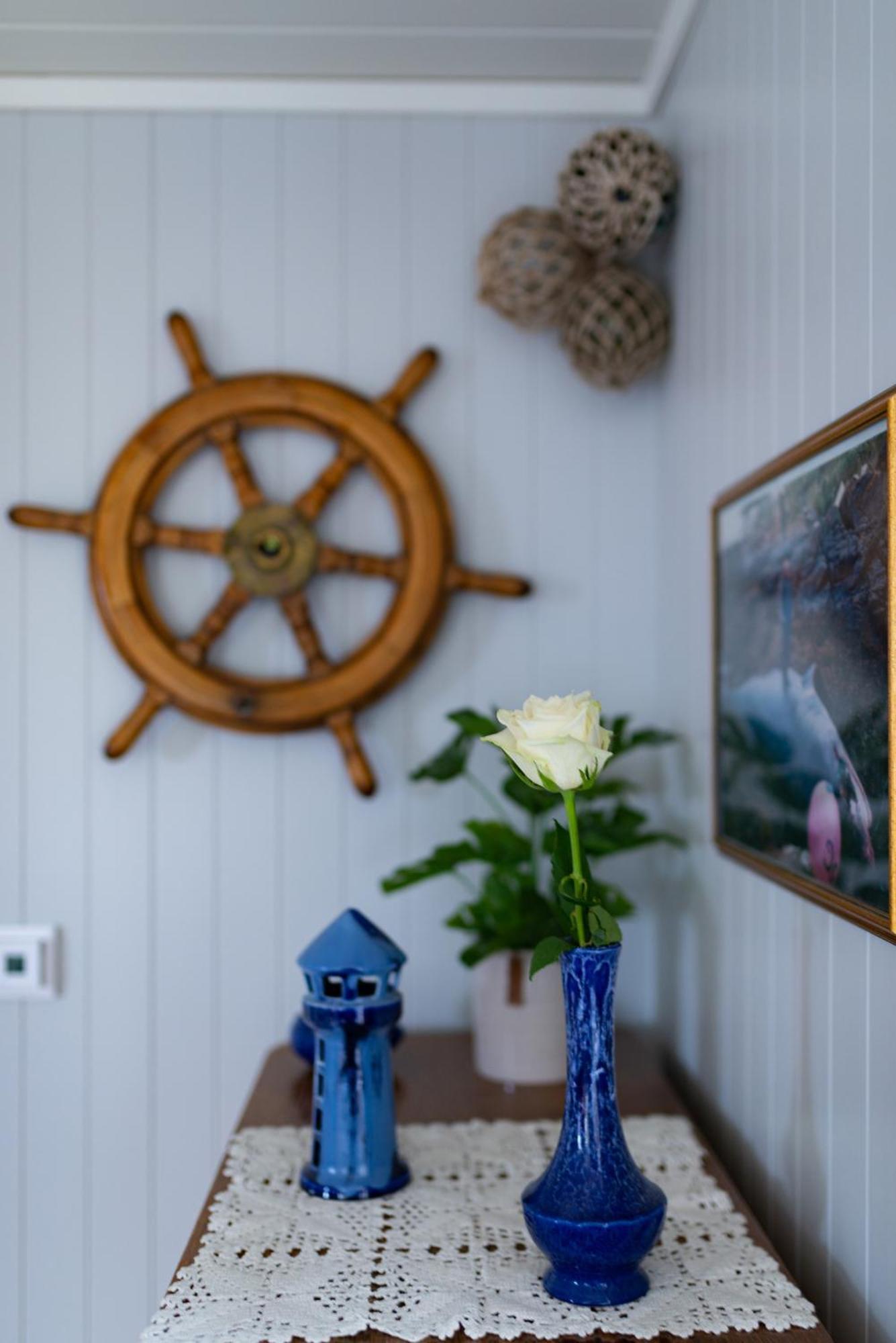 Cozy House By The Fjord In The Heart Of Lofoten ไรเนอ ภายนอก รูปภาพ